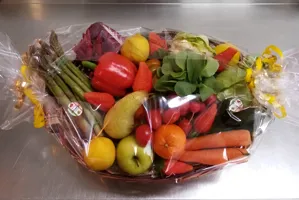 cesto regalo frutta e verdura az. agricola accordi